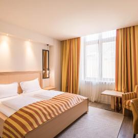 Hotel Rogge, khách sạn ở Reşiţa