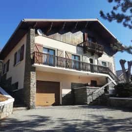 1.2.3 SOLEIL, hotel u gradu 'Barcelonnette'