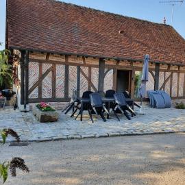 Gite les Bruyères, hotel a Salbris