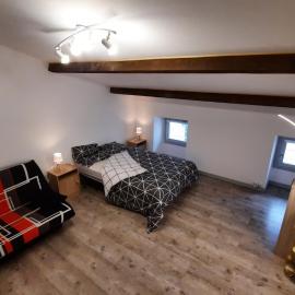 Suite 3 pièces chambre+cuisine+SDB centre ville, hotel u gradu Priva