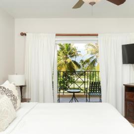 Villa Montaña Beach Resort, hotel di Isabela
