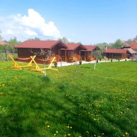 Căsuțele din Retezat, hotell i Nucşoara