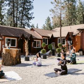 Grand Pine Cabins, hotel en Wrightwood