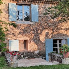 Gîte Les Fourches, Hotel in Baudinard