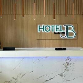 Viesnīca Hotel JB pilsētā Bom Despacho