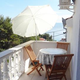 Cute Apartments Near the Sea, khách sạn ở Slatine
