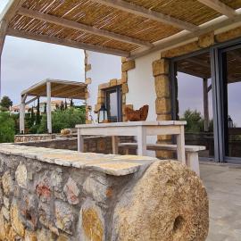 Koroni Stone House, fully equipped studios by the sea