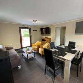 GITE DE LA FAMENNE, hotel in Marche-en-Famenne