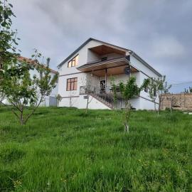 Basqal Qonaq Evi Guest House, hotel v mestu Basqal