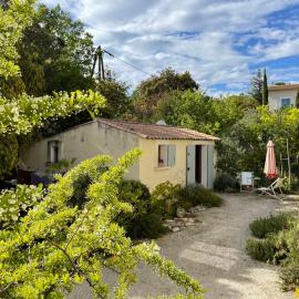Studio Idéal pour des moments d'exceptions, hotel a Cabrières-dʼAvignon