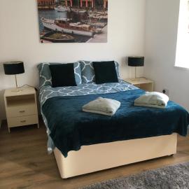 Modern 1 bedroom flat perfect for match or city break