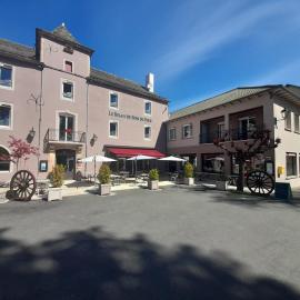 Relais du Bois du Four, hotell i Saint-Léons