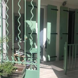 Vieil Antibes, ravissant 2p avec petite terrasse, hotel in Antibes
