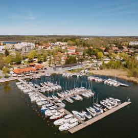 Przystań Wilkasy, hotel u gradu 'Wilkasy'