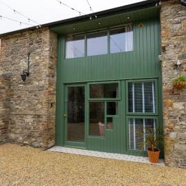 Stay Barrow Blueway - The Stables: Monasterevin şehrinde bir otel