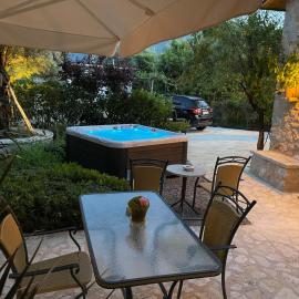 Villa Zacharenia, hotel a Nikiana