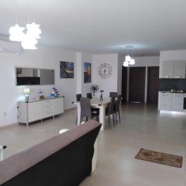 Paradise, hotel a Għajnsielem