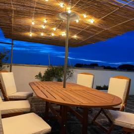 Casa di Rosaria - Due appartamenti nel centro storico con giardino sul terrazzo, Hotel in Depressa