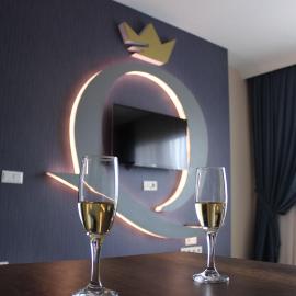 Quars Suite, hotel in Esenyurt