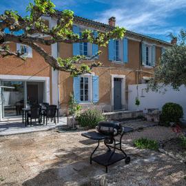 Maison avec jardin proche du centre-ville Isle-sur-la-Sorgue