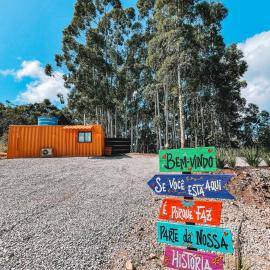 Container ABOBORA na natureza da Serra Gaúcha, hotel in Flores da Cunha