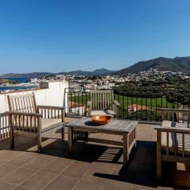 Sant Genís 19 - ático con terraza y vistas