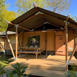 Luxe Safaritent Medley 5 persoons op Camping Rijsterbos, hotel en Rijs