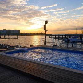 Osaka Hokko Marina HULL, hotel ad Osaka