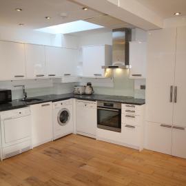 Cambridge city centre immaculate 2 bed apartment