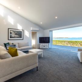 Blackpool में, होटल Driftwood Beach House with Spa Pool - Absolute Beachfront!