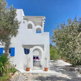 Aspra Chomata Villas, hotel a Karistos