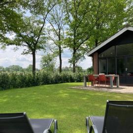 Achterhoekse vakantiewoning, infraroodsauna, geweldig uitzicht, goede bedden, viešbutis mieste Altenas