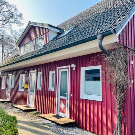 Austernfischer Prerow - Schönes Ferienhaus in Toplage mit großem Garten für Familie und Freunde, hotel a Prerow