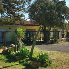 Riverside Villa, hotel in Gordonʼs Bay