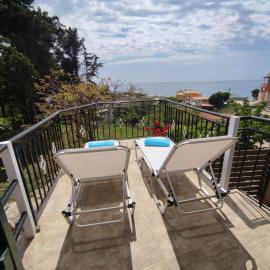 House Theofilos, hotel en Paramonas