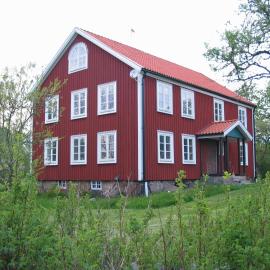 Spjutsbygds Gårds Bed and Breakfast, hotel in Rödeby