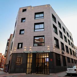 Studios Cielo Madrid: Madrid'de bir otel
