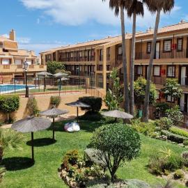 Sunny Apartment Playa Ancha – hotel w mieście Casares