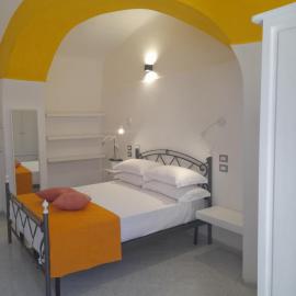 Mezza Torre B&B, hotel din Procida
