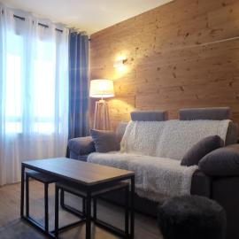 Chaleureux Studio au centre de Valberg, hotell i Valberg