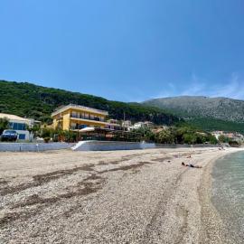 Riviera Hotel, hotel v destinácii Póros