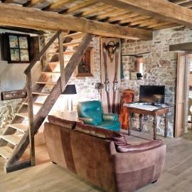 Maison en Pierre, hotel em Fiastra