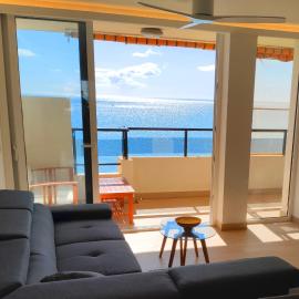 BEACHFRONT -- NEW LUXURY Apartment -- 1ª Linea Playa -- Fuengirola CITY CENTER -- Private PARKING -- Panoramic Sea Views --, hotel in Fuengirola