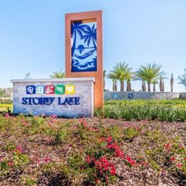 Renewed Luxury Townhouse with private pool, hotel in Kissimmee