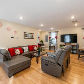 Peaceful 5BR & 4BA Quincy House w Patio, near Red Line & Pet Friendly 284