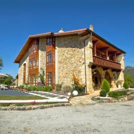 Villa Arce Hotel, hotel en Puente Viesgo