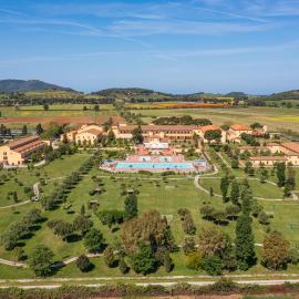 Poggio all'Agnello Sport & Family Holidays、ポプローニアのホテル