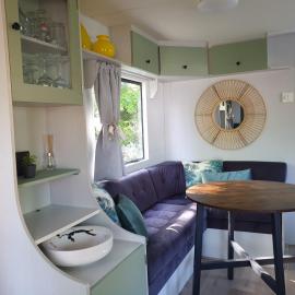 Vintage stacaravan Fereale Grou – hotel w Grou