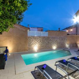 Superb house 200m from the center of Pollensa by Renthousing