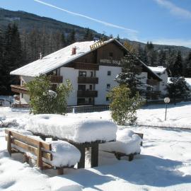 Hotel Sole Family Hotel، فندق في بريدازو